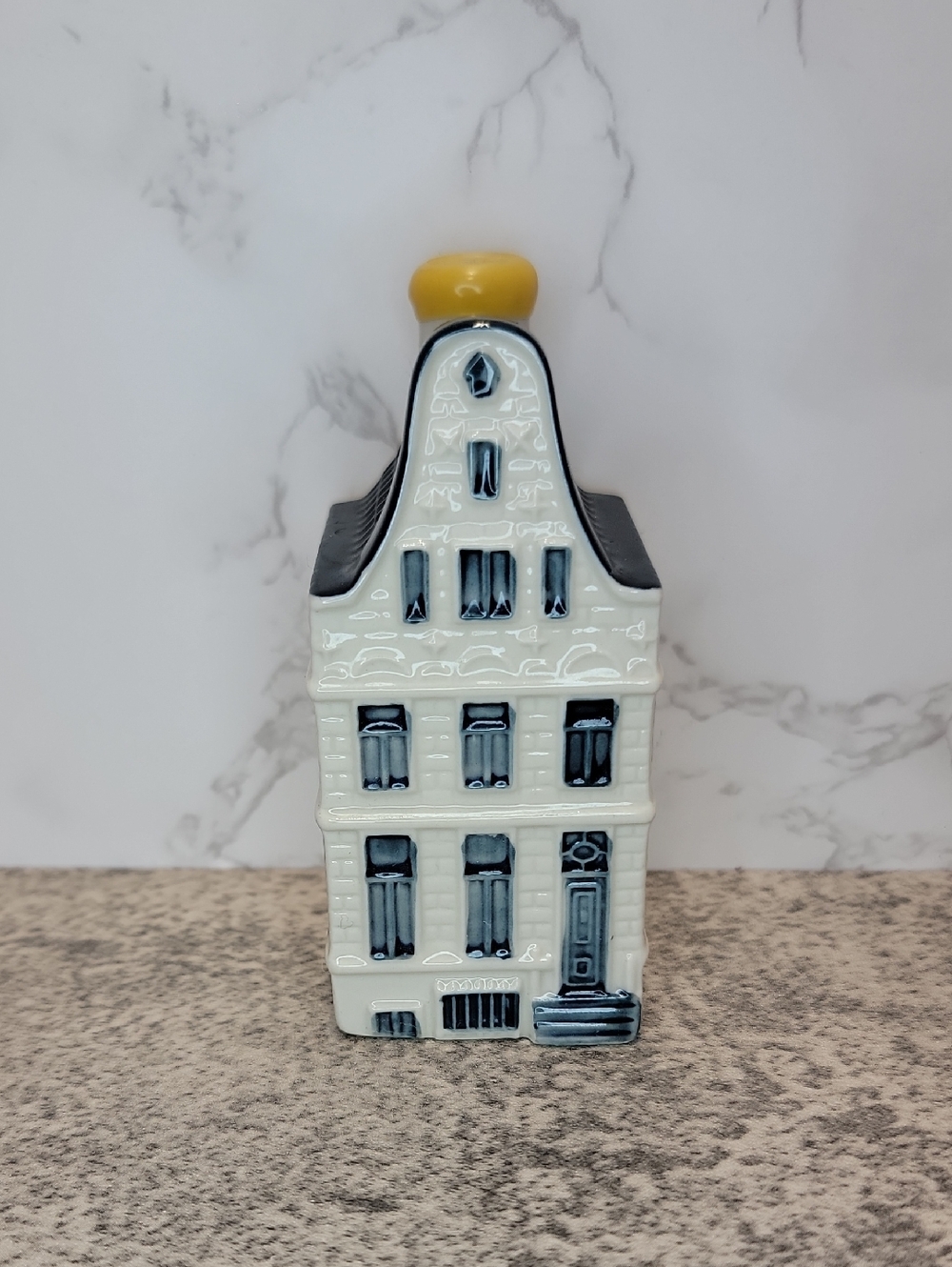 Vintage BOLS KLM delft blue #40 The Red Hat House Empty Miniature Dutch bottle